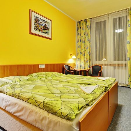 Hotel Slunce 하블리치쿠프브로트 외부 사진