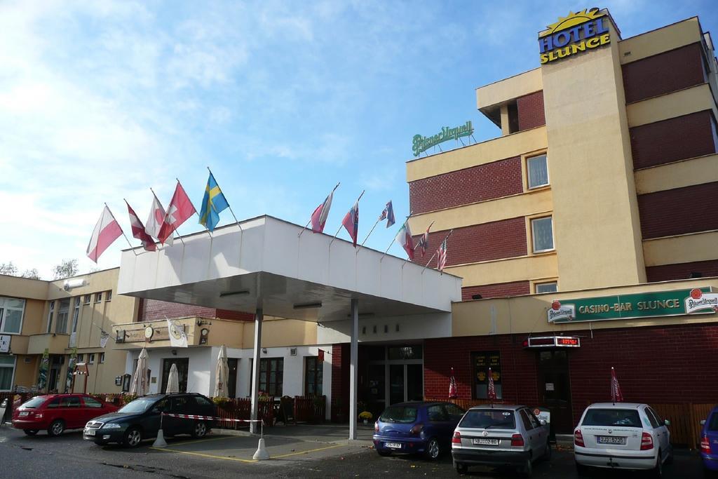 Hotel Slunce 하블리치쿠프브로트 외부 사진